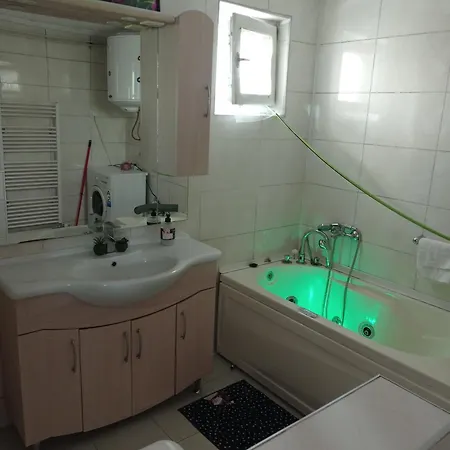 Holiday home Kuca Za Odmor Sa Jakuzijem Sarajevo